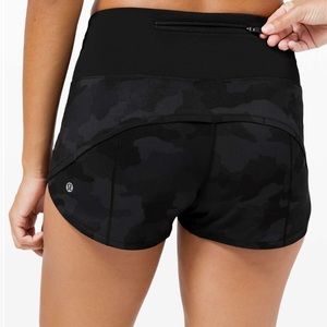Lululemon high rise 2.5” speed shorts blk camo
